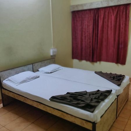 Shraddha Lodge Ratnāgiri Екстериор снимка