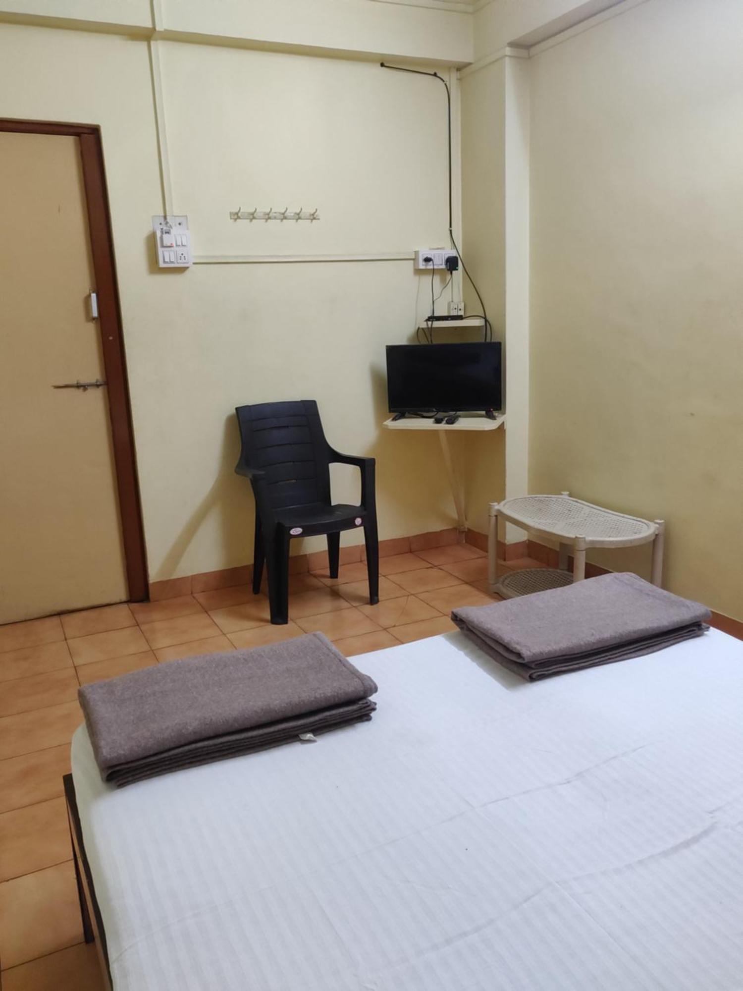 Shraddha Lodge Ratnāgiri Екстериор снимка